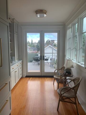 Remodeled Family Craftsman | Upper Queen Anne gallery image 4