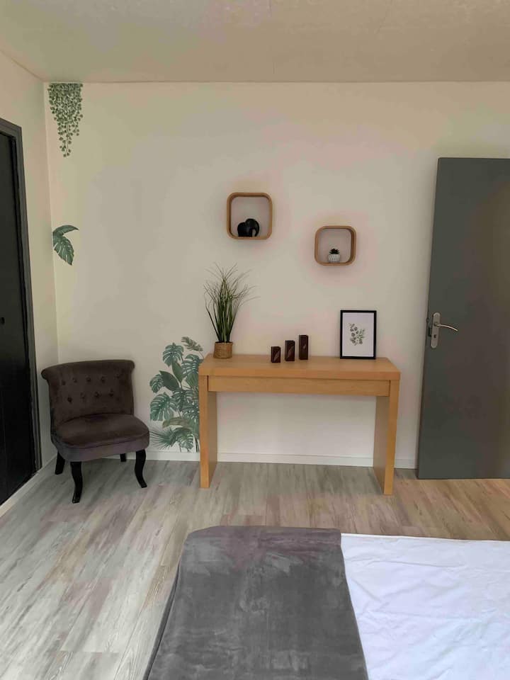 غرفة النوم 2