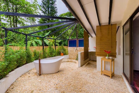 ANDROMEDA, MAGICAL & ROMANTIC, 3 OPEN-AIR HOT TUBS