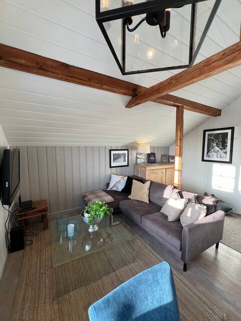 Popular Airbnb listing: Cozy guest house with good view in Vestre Aker