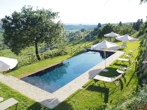 Popular Airbnb listing: Villa Spoianello, amazing holiday in Chianti. in Barberino Tavarnelle