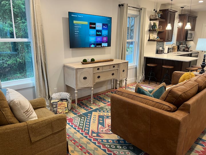 Ecusta Trail Cottage: A Coffee Lover’s Delight! - Hendersonville, NC