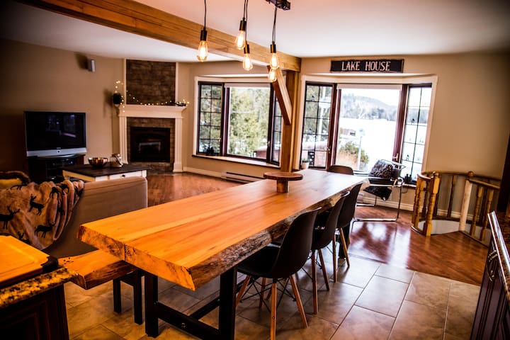 Airbnb Lac Wapizagonke Vacation Rentals Places To