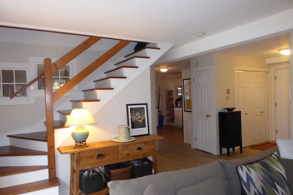 Open stairs to 3rd level.
