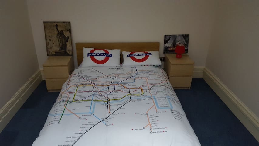 Ealing Broadway Apartment