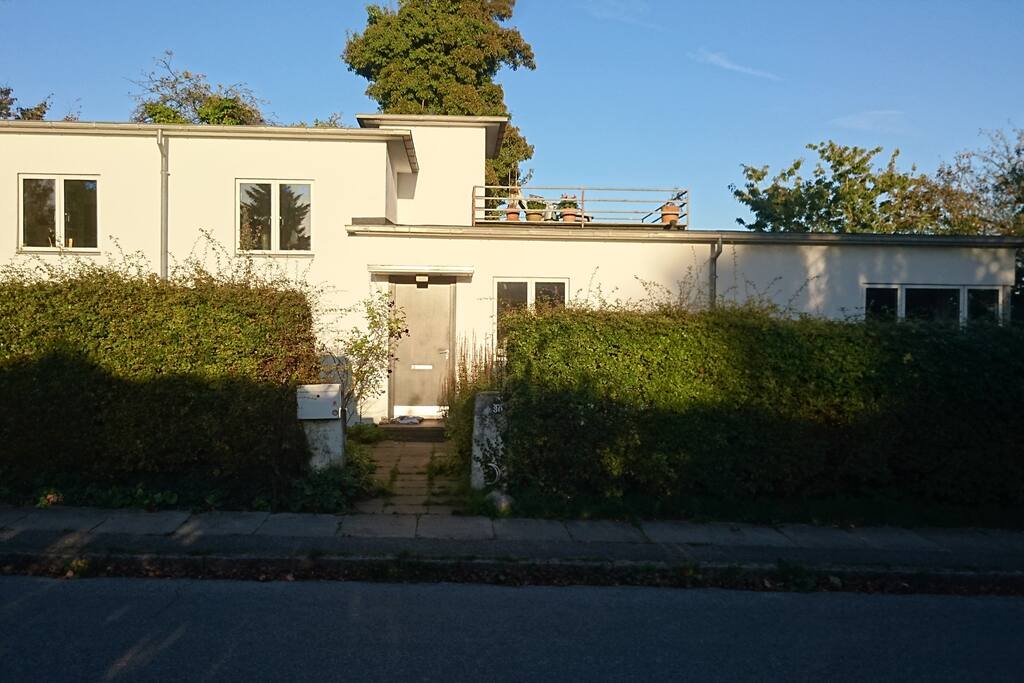 House with roof terrace