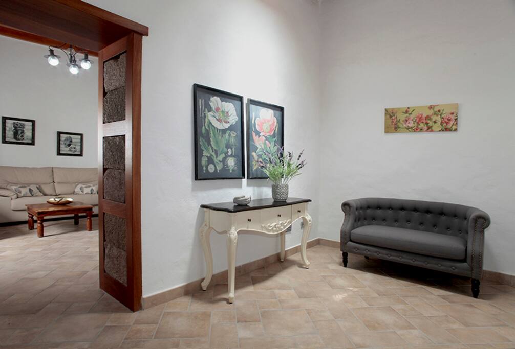 el hall