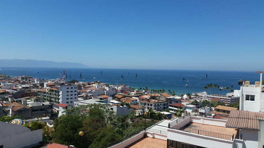 Spectacular view 3 blocks from the beach