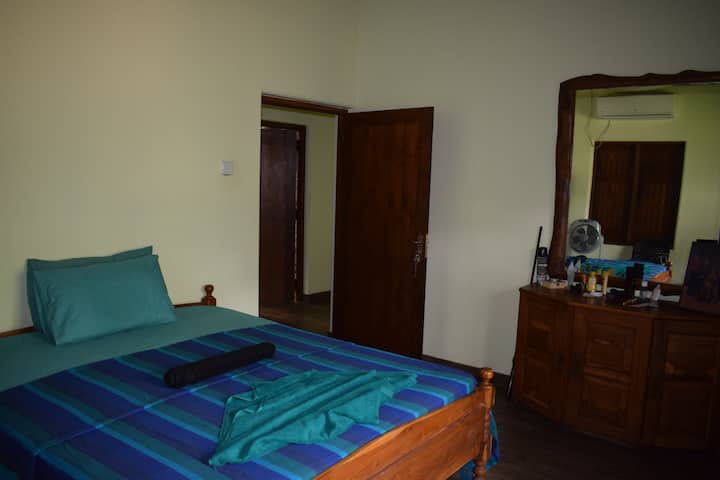 غرفة النوم 2