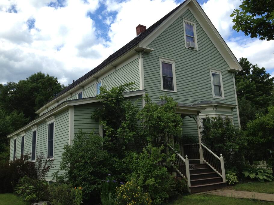 Beautifully renovated antique farmhouse