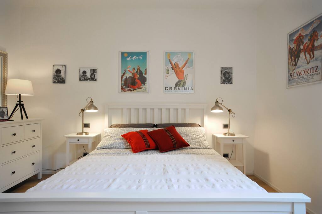 Bedroom with double bed