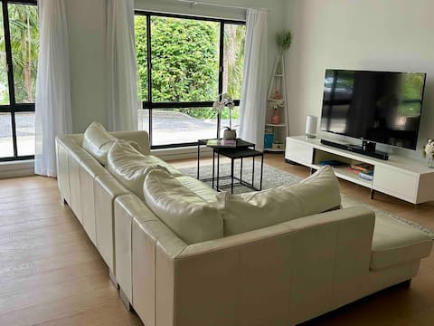 New, Self-Contained Studio in Avoca Beach