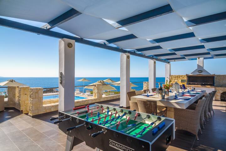 6-bedr deluxe villa PRVT heated pool stunning view gallery image 3