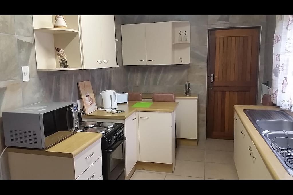 Kitchen Unit B