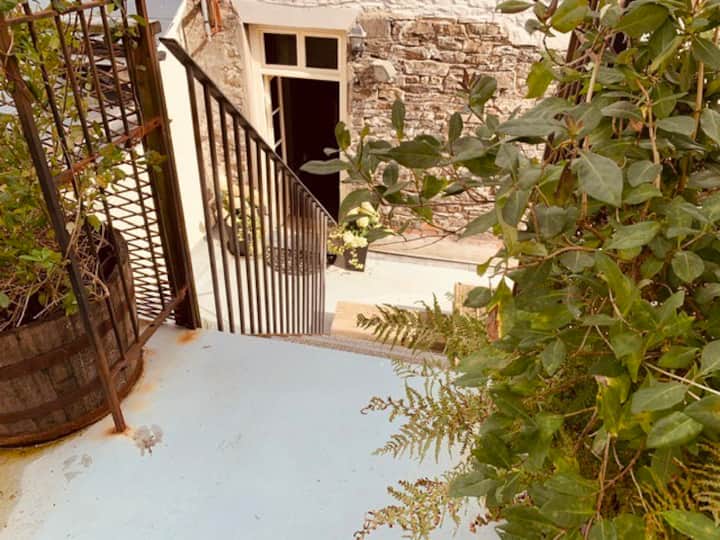 Llandeilo Holiday Rentals & Homes Wales, United Kingdom Airbnb