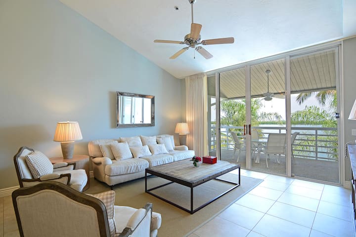 Longboat Key Waterfront Condo #305