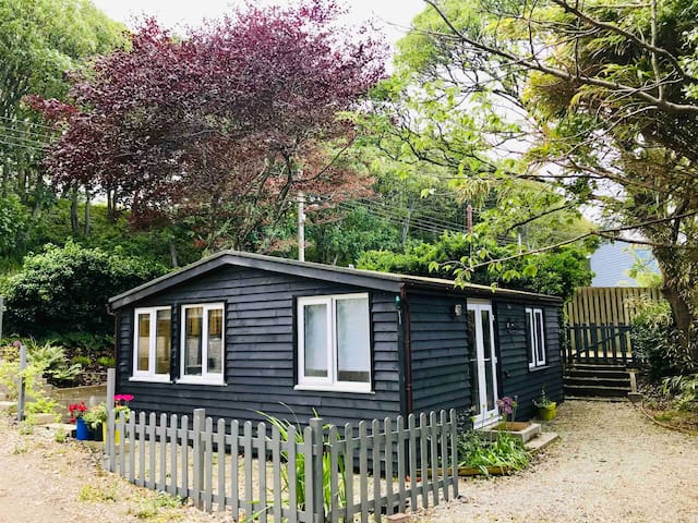 Little Lenna, Perranporth Beach