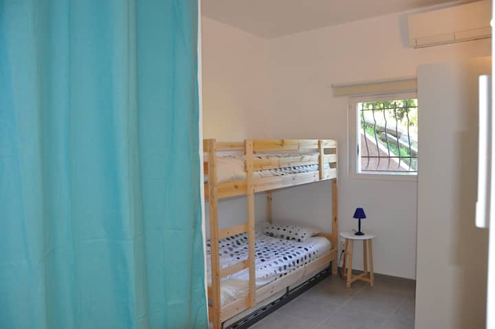 Bedroom Bunk beds 3 single beds