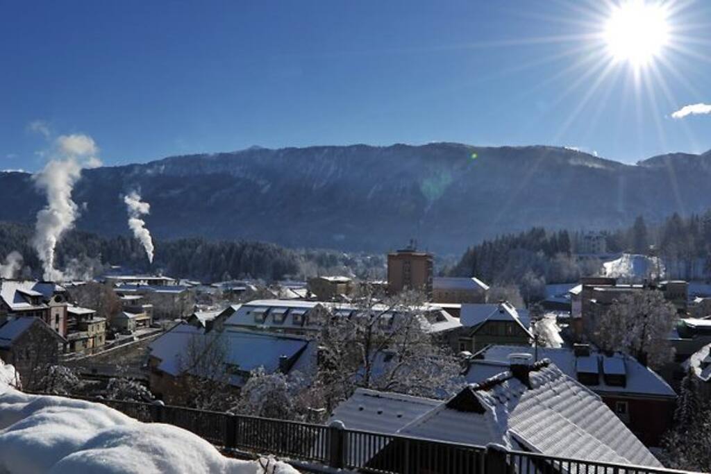 Blich auf Hermagor im Winter