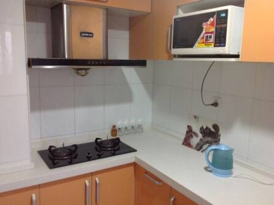 厨房设施齐全,提供早餐
Fully furnished kitchen, with free breakfast