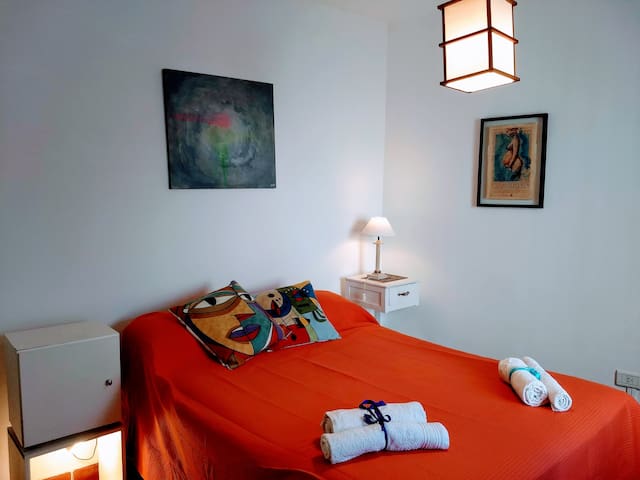 Warm, cozy & fully-equipped house w/garage
