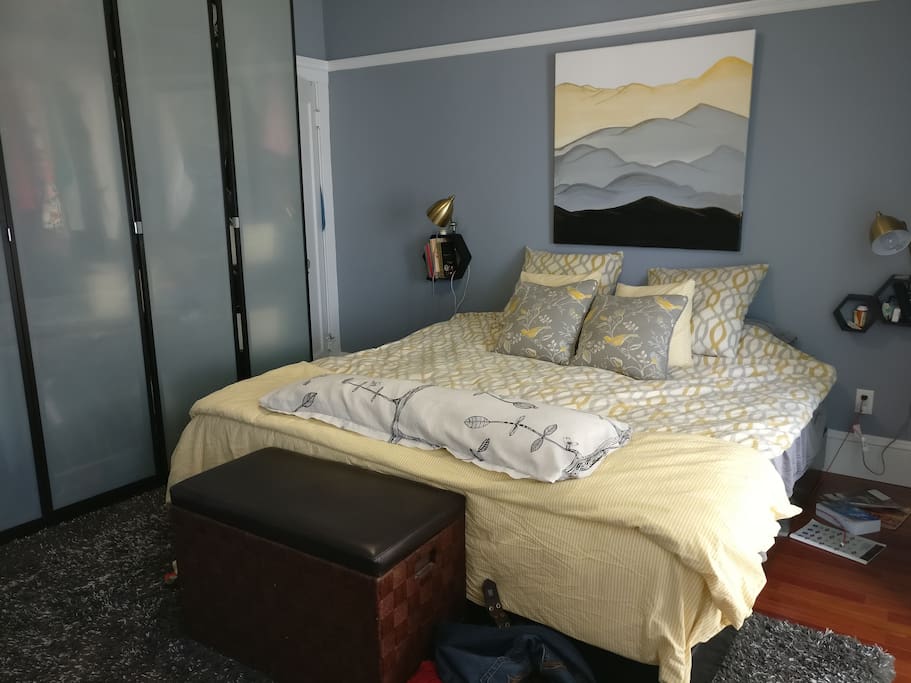 Master Bedroom 1: King Bed.