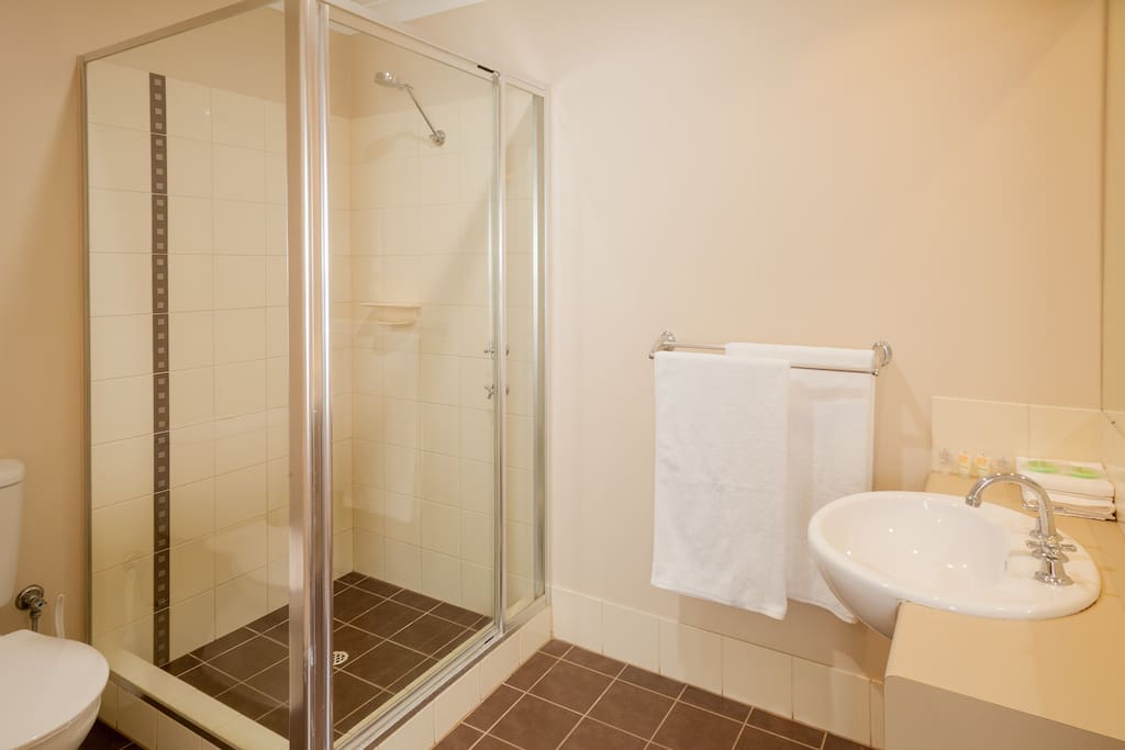 Well appointed en-suite bathroom to main room