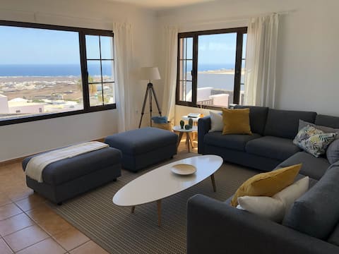 Anuncio de Airbnb popular: Casa Moon Lanzarote en Tías