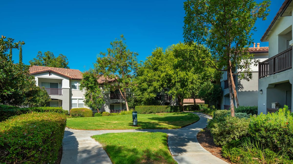 , an Airbnb-friendly apartment in Rancho Santa Margarita, CA