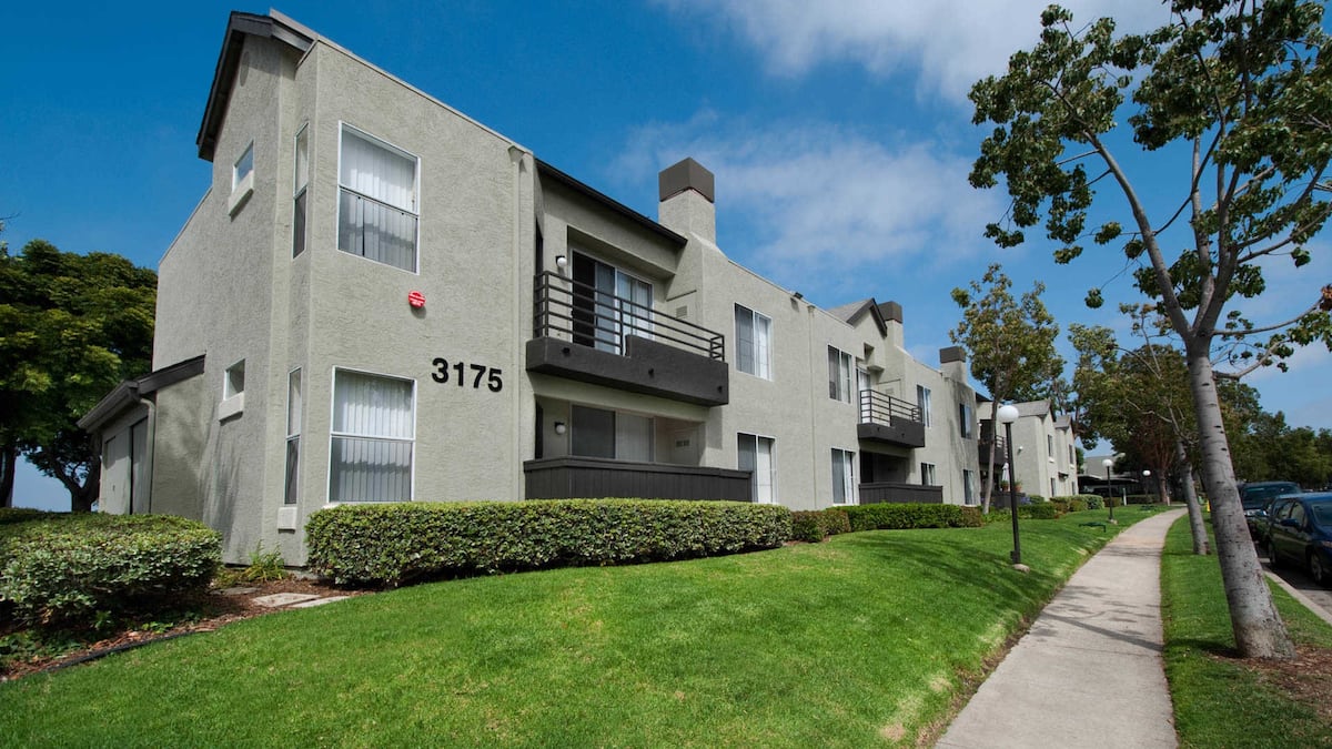 Exterior of Canyon Ridge, an Airbnb-friendly apartment in San Diego, CA