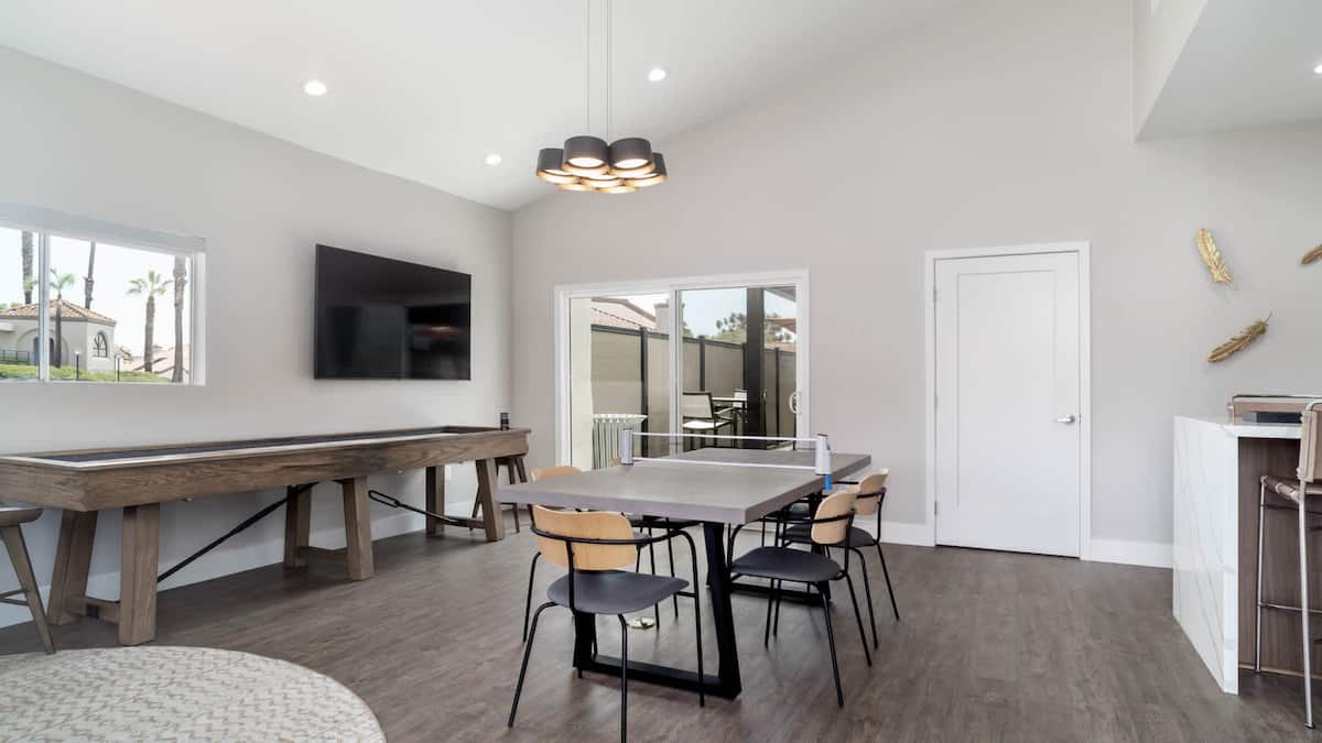 RGVtYW5kUGljdHVyZToxOTQzMTgxNDQ0