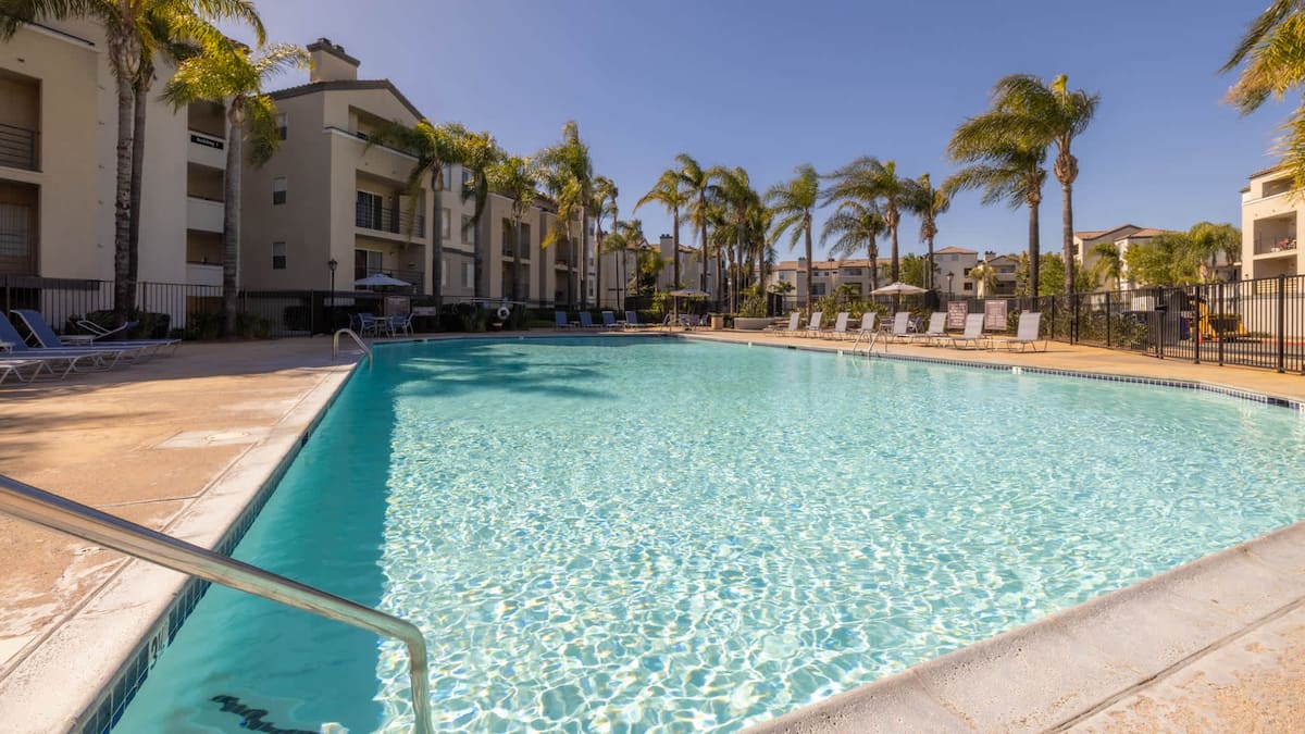 Exterior of Centre Club, an Airbnb-friendly apartment in Ontario, CA