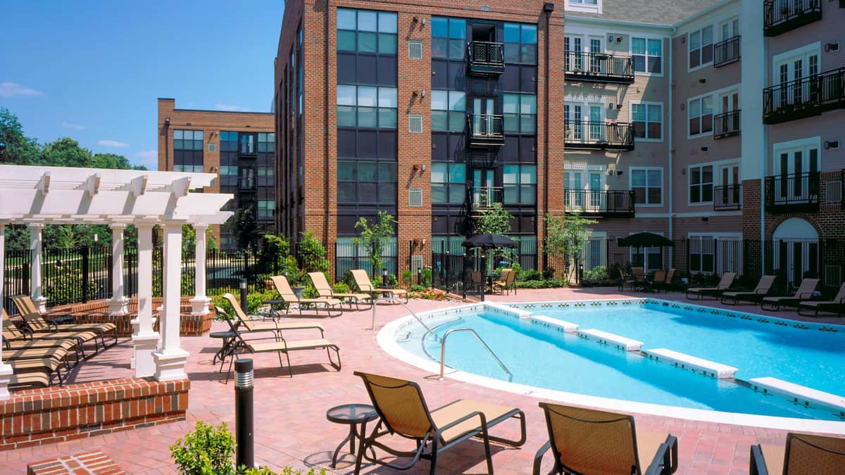 Exterior of Carlyle Mill, an Airbnb-friendly apartment in Alexandria, VA