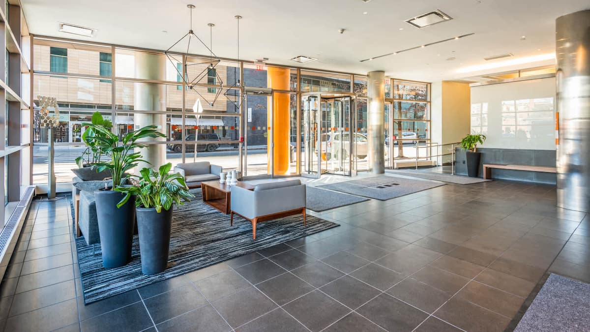 RGVtYW5kUGljdHVyZToxOTQzMTg0MzUy