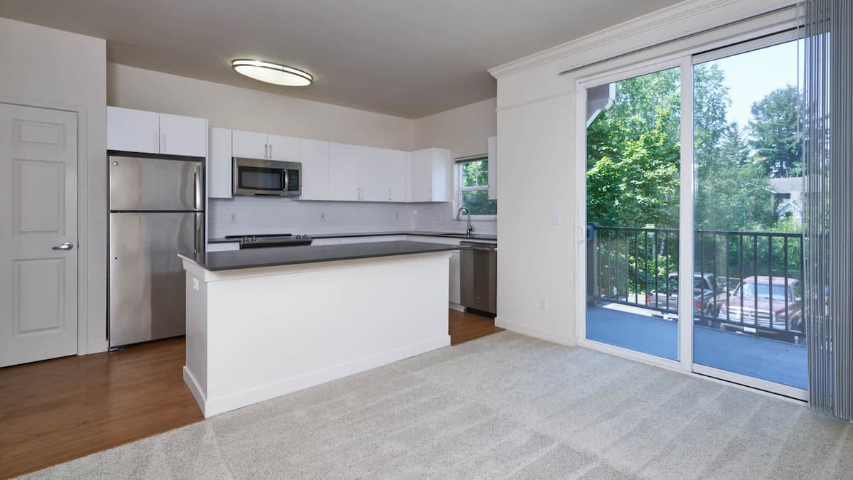 , an Airbnb-friendly apartment in Mill Creek, WA