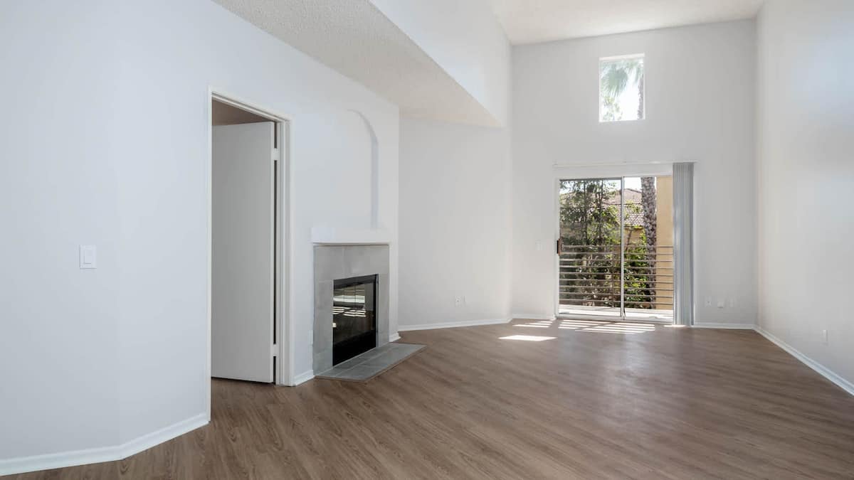 , an Airbnb-friendly apartment in San Diego, CA