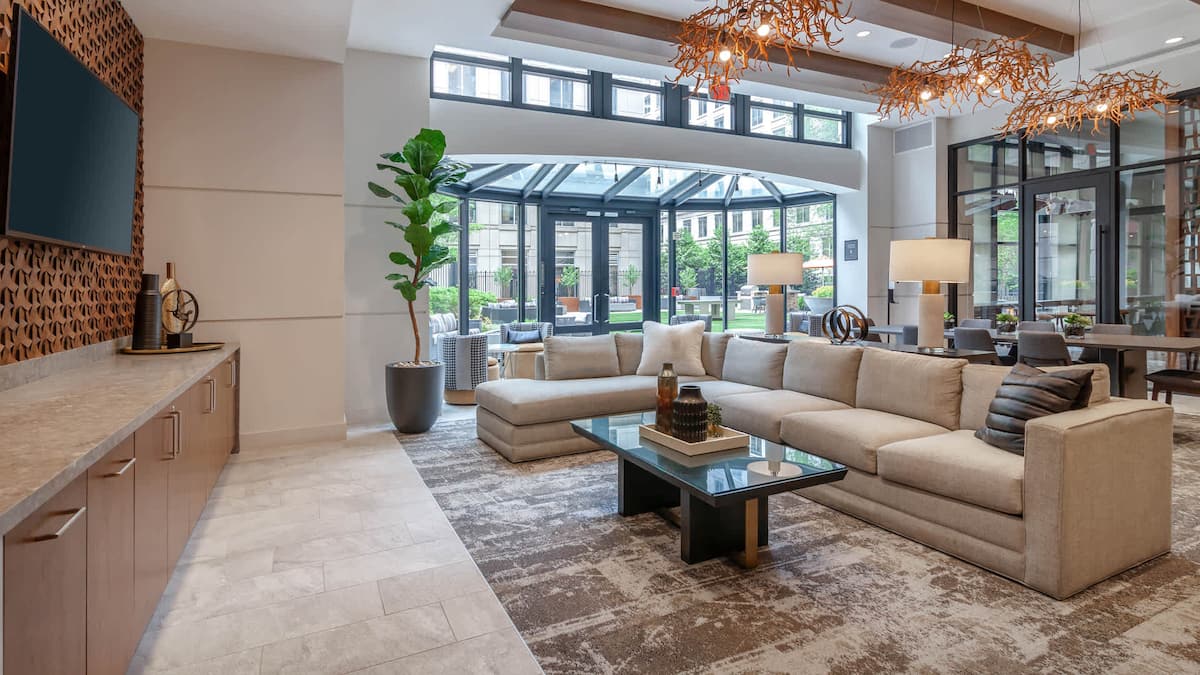 RGVtYW5kUGljdHVyZToxOTUxOTgzNTA4