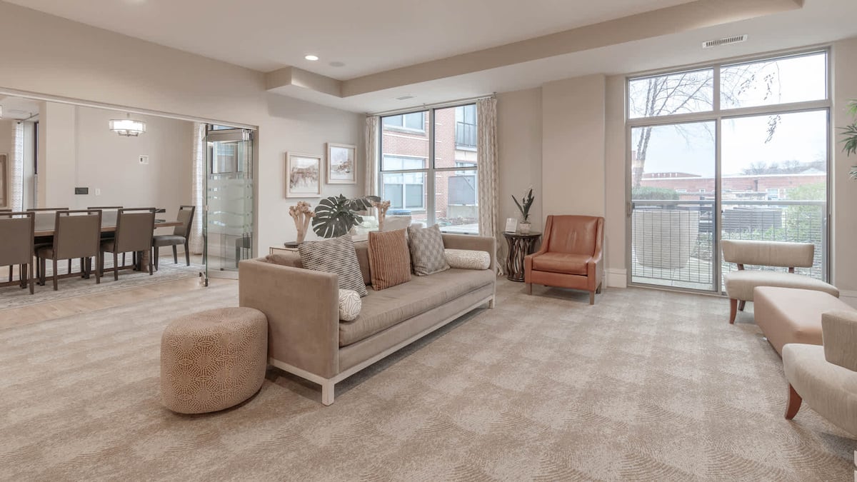 RGVtYW5kUGljdHVyZToxOTUxNTk1OTg1