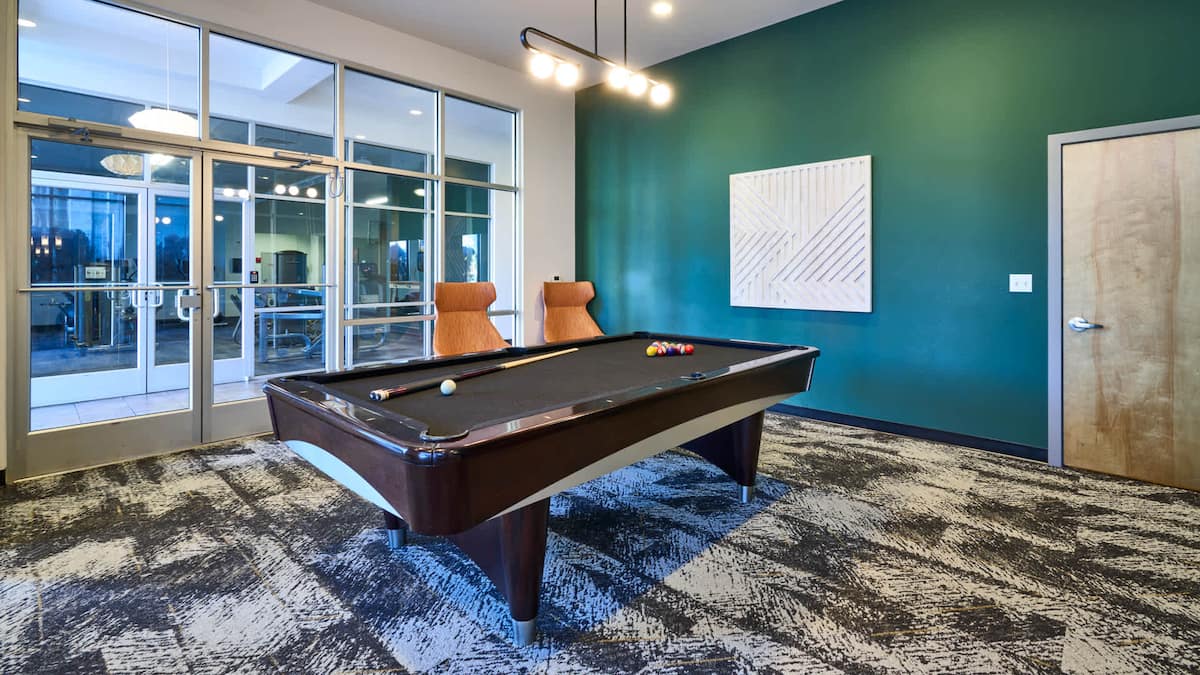 RGVtYW5kUGljdHVyZToxOTUxOTc5OTEz