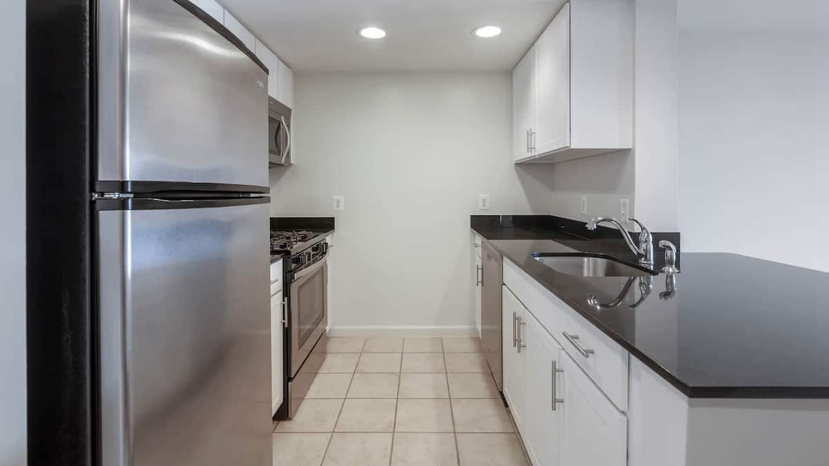 , an Airbnb-friendly apartment in Arlington, VA