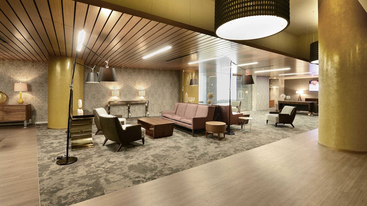 RGVtYW5kUGljdHVyZToxOTUxNTk4NTAy