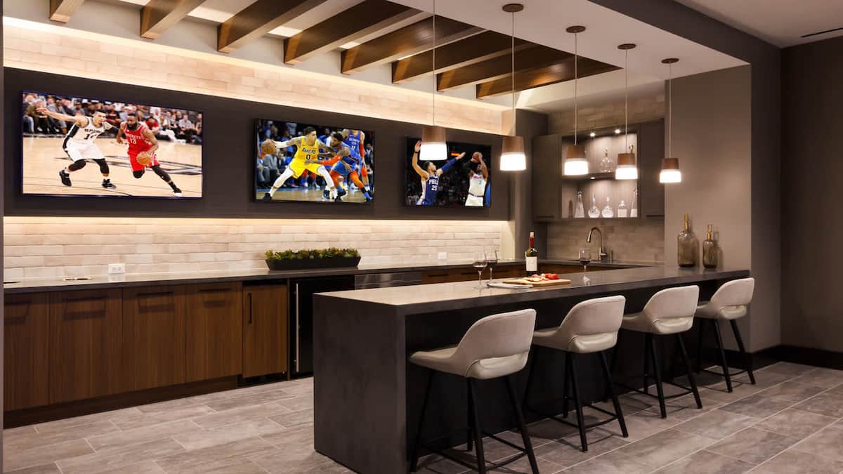 RGVtYW5kUGljdHVyZToxOTU1MTk3NTQx