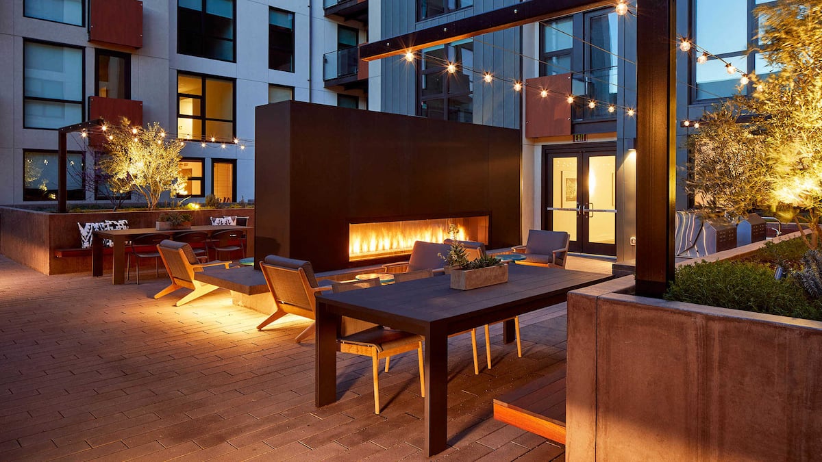 RGVtYW5kUGljdHVyZToxOTQzMTc5NzY4