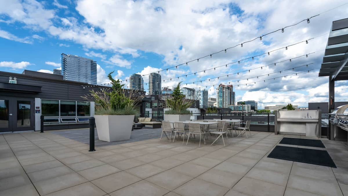 , an Airbnb-friendly apartment in Bellevue, WA