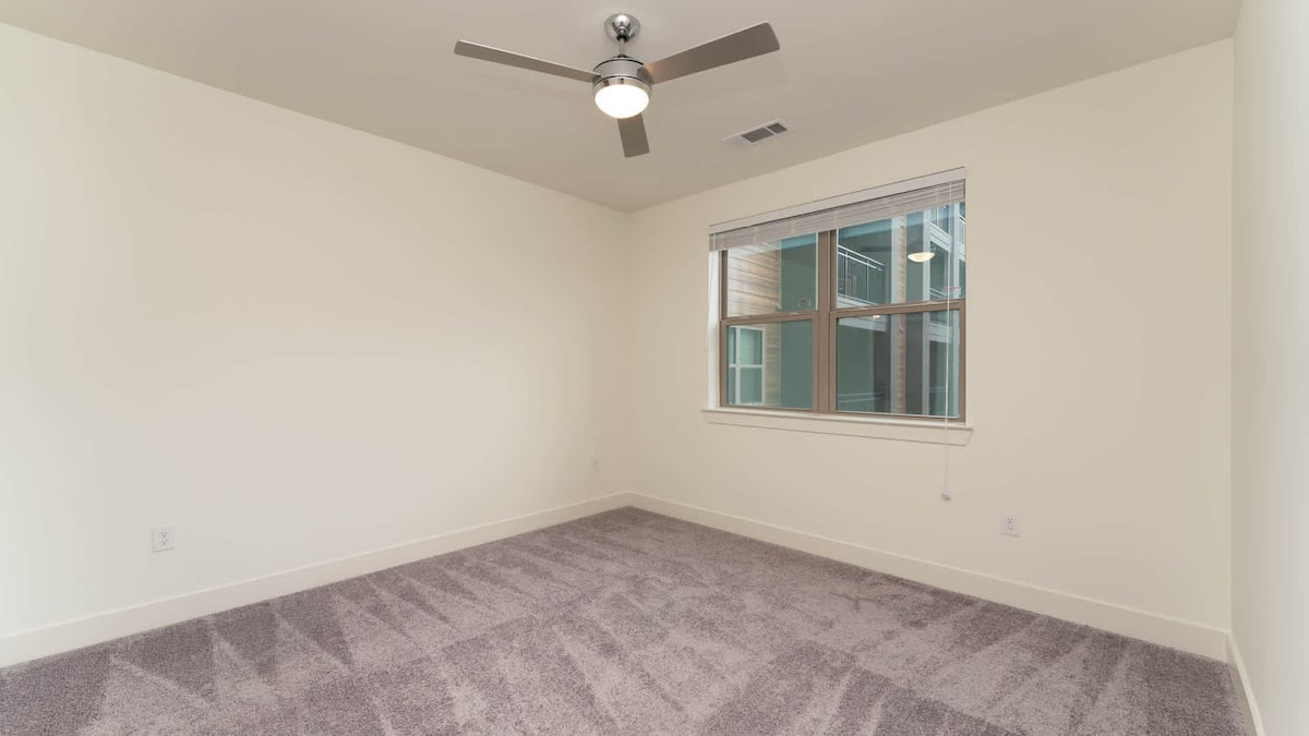 , an Airbnb-friendly apartment in Lewisville, TX