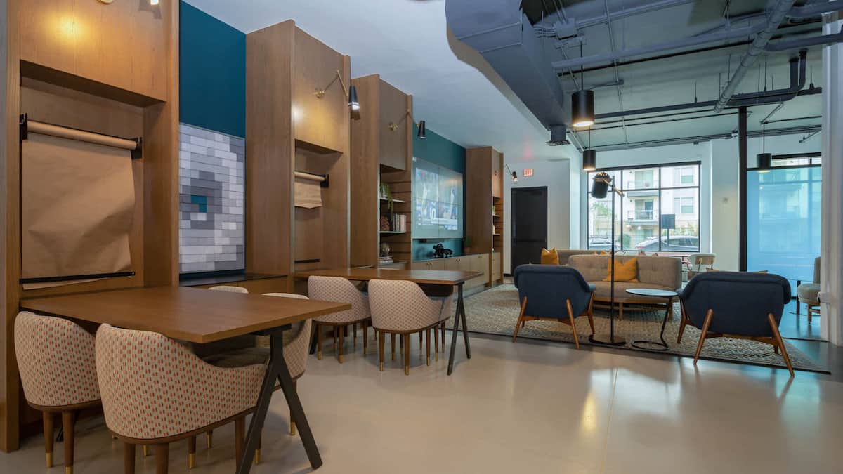 RGVtYW5kUGljdHVyZToxOTQzMTgzOTQz