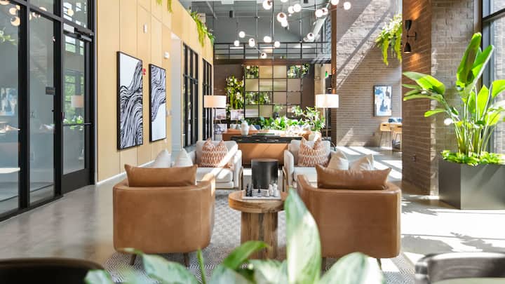 RGVtYW5kUGljdHVyZToxOTg3NDExNzgz