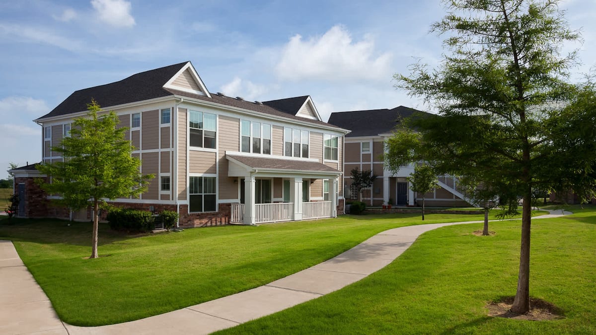, an Airbnb-friendly apartment in Plano, TX