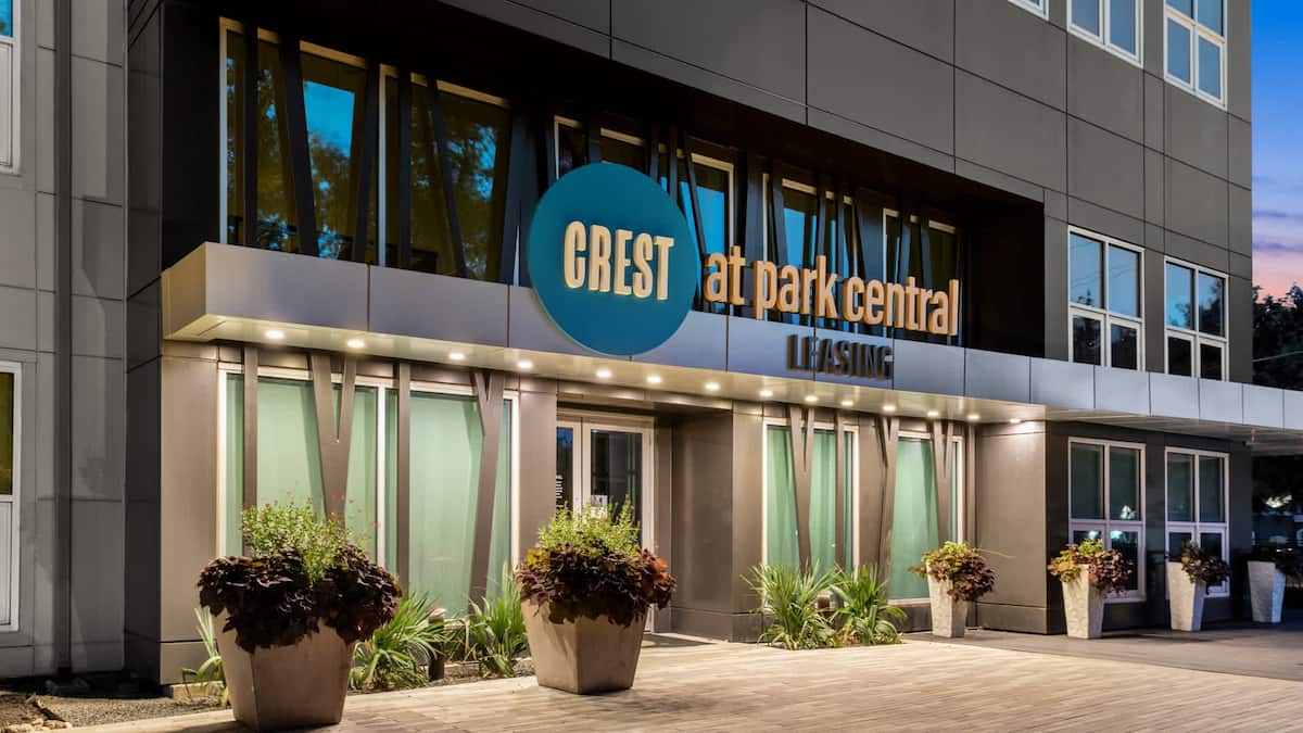 , an Airbnb-friendly apartment in Dallas, TX