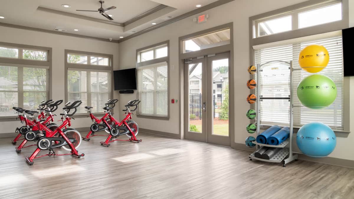 RGVtYW5kUGljdHVyZToxOTc1MTYyMDg1